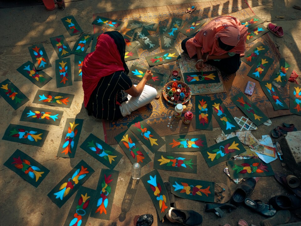 Folk Art artists painting.
