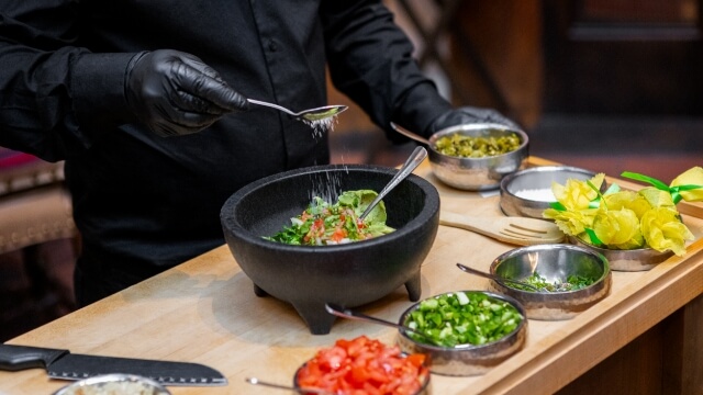 Tableside Guacamole