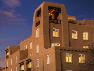 La Fonda hotel exterior