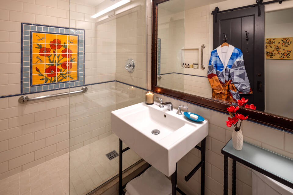 Second guest bathroom Presidential Suite